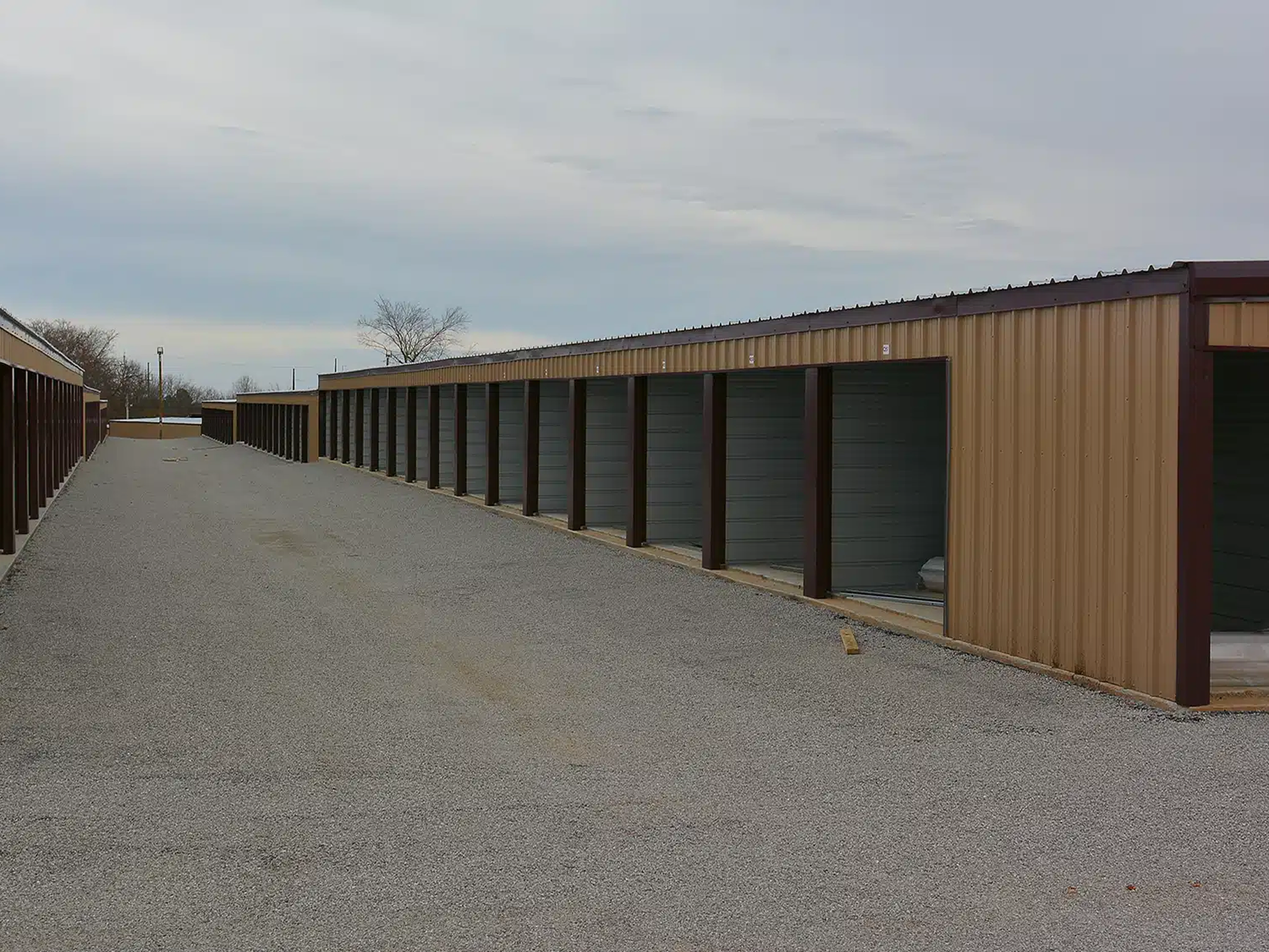 SelfStorage_RLoc_Galv 1 (3)
